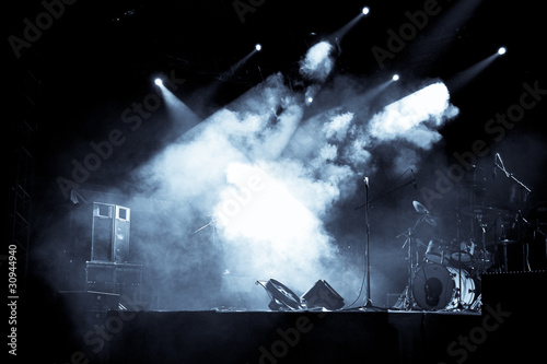 Photo: Stage In Lights - Selen Stage In Lights - Selen