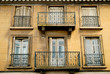 vieille facade maison a renover