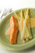 Salmon and asparagus with sauce