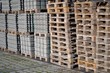 Paletten und Knochensteine