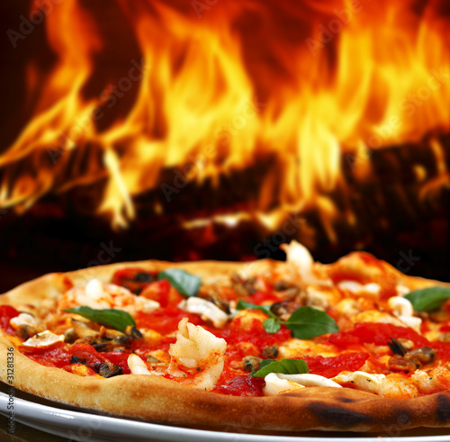 Foto: pizza seafood pizza seafood