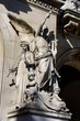 Groupe de statues en pierre blanche, Opré Garnier, Paris.