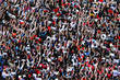Foto: Huge Crowd Huge Crowd