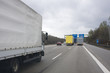 lastzüge auf der autobahn