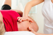 Patient bei der Physiotherapie