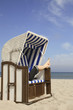Foto: Strandkorb mit Frau Strandkorb mit Frau