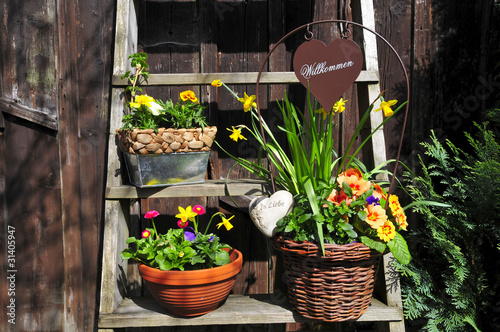Photo: Blumen Töpfe Hütte Blumen Töpfe Hütte