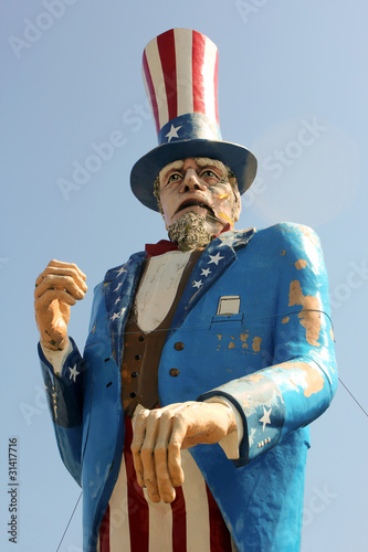 Photo: Vintage Lincoln statue. Vintage Lincoln statue.