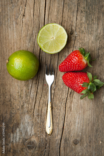 Foto: Strawberries and lime Strawberries and lime