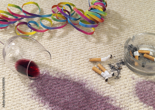 Photo: Teppichboden nach einer Party Teppichboden nach einer Party