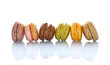 Macarons, fond blanc
