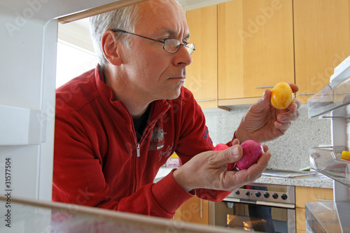 Photo: Ostereier in den Kühlschrank Ostereier in den Kühlschrank