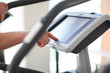 Hand am Fitnessgerät
