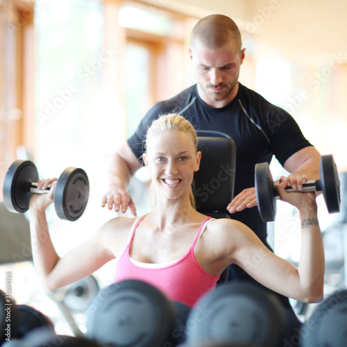 Foto: Frau im Fitness Frau im Fitness
