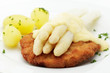 Spargel mit Schnitzel und Sauce Hollandaise