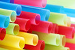 Pailles multicolores