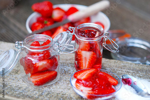 Photo: marmelade - erdbeeren marmelade - erdbeeren