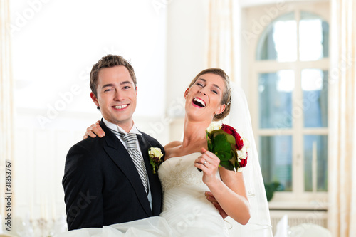 Foto: Braut und Bräutigam am Hochzeitstag Braut und Bräutigam am Hochzeitstag