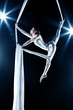 Foto: Young woman gymnast Young woman gymnast