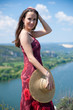 belle femme dans la nature