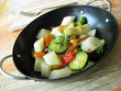 Spargel und anderes Gemüse aus dem Wok