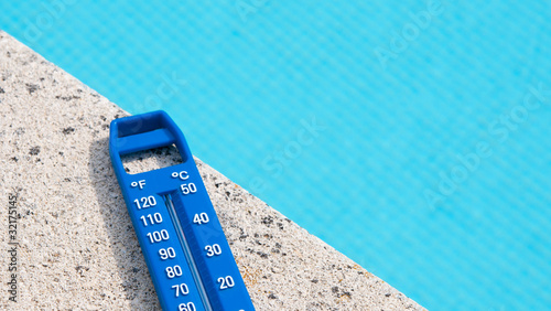Photo: thermomètre de piscine thermomètre de piscine