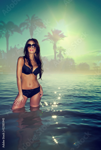 Foto: bikini woman bikini woman