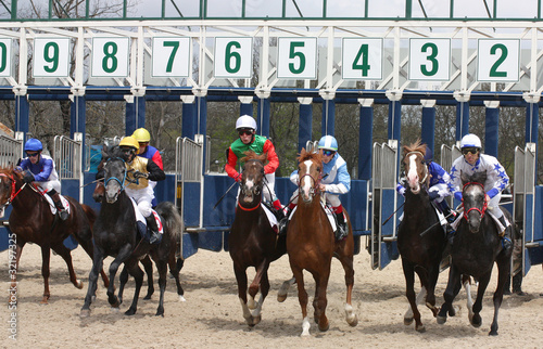 Photo: Horse racing. Horse racing.