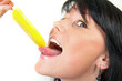 Am Eis lecken