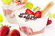 Dessert mit Erdbeeren