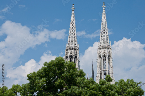 Photo: Votiv church, Votivkirche in Vienna Votiv church, Votivkirche in Vienna