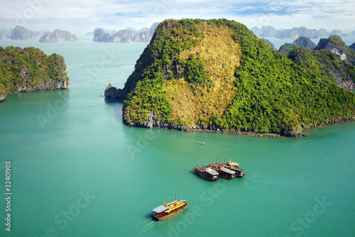 Photo: Picturesque sea landscape. Ha Long Bay, Vietnam Picturesque sea landscape. Ha Long Bay, Vietnam