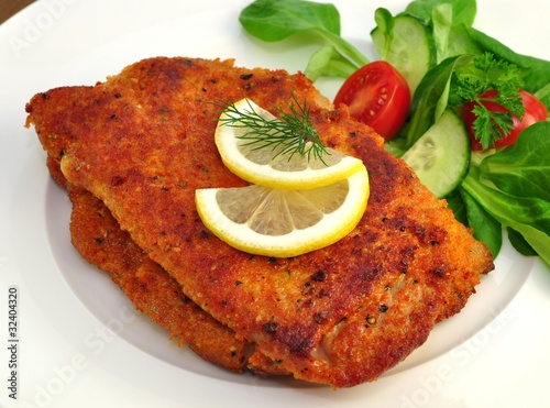 Photo: Cordon Bleu mit Salat Cordon Bleu mit Salat