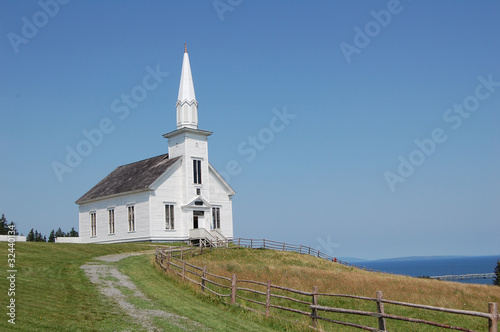Photo: white church in canada white church in canada