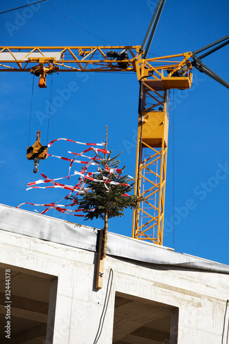 Photo: Dachgleiche bei Baustelle eines Hauses Dachgleiche bei Baustelle eines Hauses