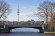 Bruecke Jogger Fernsehturm 1