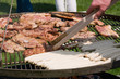 Fleisch auf dem Schwenkgrill