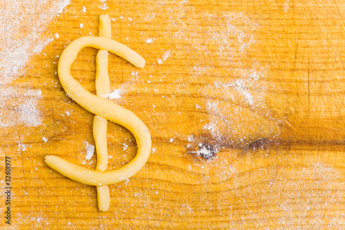 Photo: Dollar-Symbol als Keks Dollar-Symbol als Keks