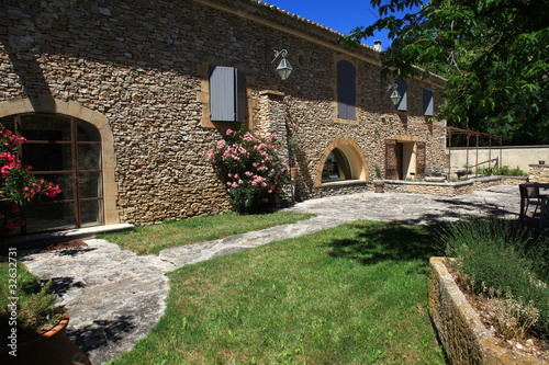 Photo: villa de pierres villa de pierres