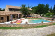 mas et piscine en provence