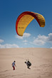 parapentiste débutant avec moniteur sur la dune du pilat 3