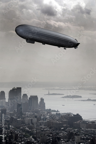 Illustration: Zeppelin above New York Zeppelin above New York