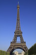 Tour Eiffel ciel bleu profond