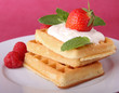 gaufre, chantilly et fraise gaufre, chantilly et fraise