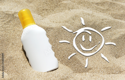 Foto: strand sonnencreme sonne symbol strand sonnencreme sonne symbol