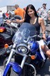 femme et moto