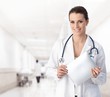 Photo : Woman doctor at hospital