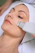 Photo en ligne au meilleur prix ultrasound skin cleaning at beauty salon