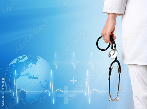 Foto: Doctor with medical background Doctor with medical background