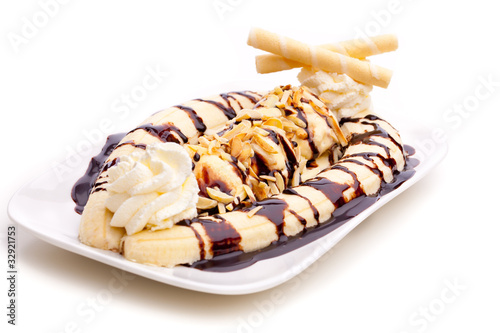 Foto: Bananensplit mit gekreuzten Waffeln Bananensplit mit gekreuzten Waffeln